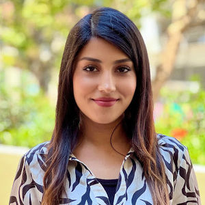 Meet your Posher, Arezu